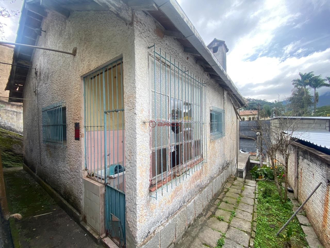 Casa para Alugar  à venda em Várzea, Teresópolis - RJ - Foto 13