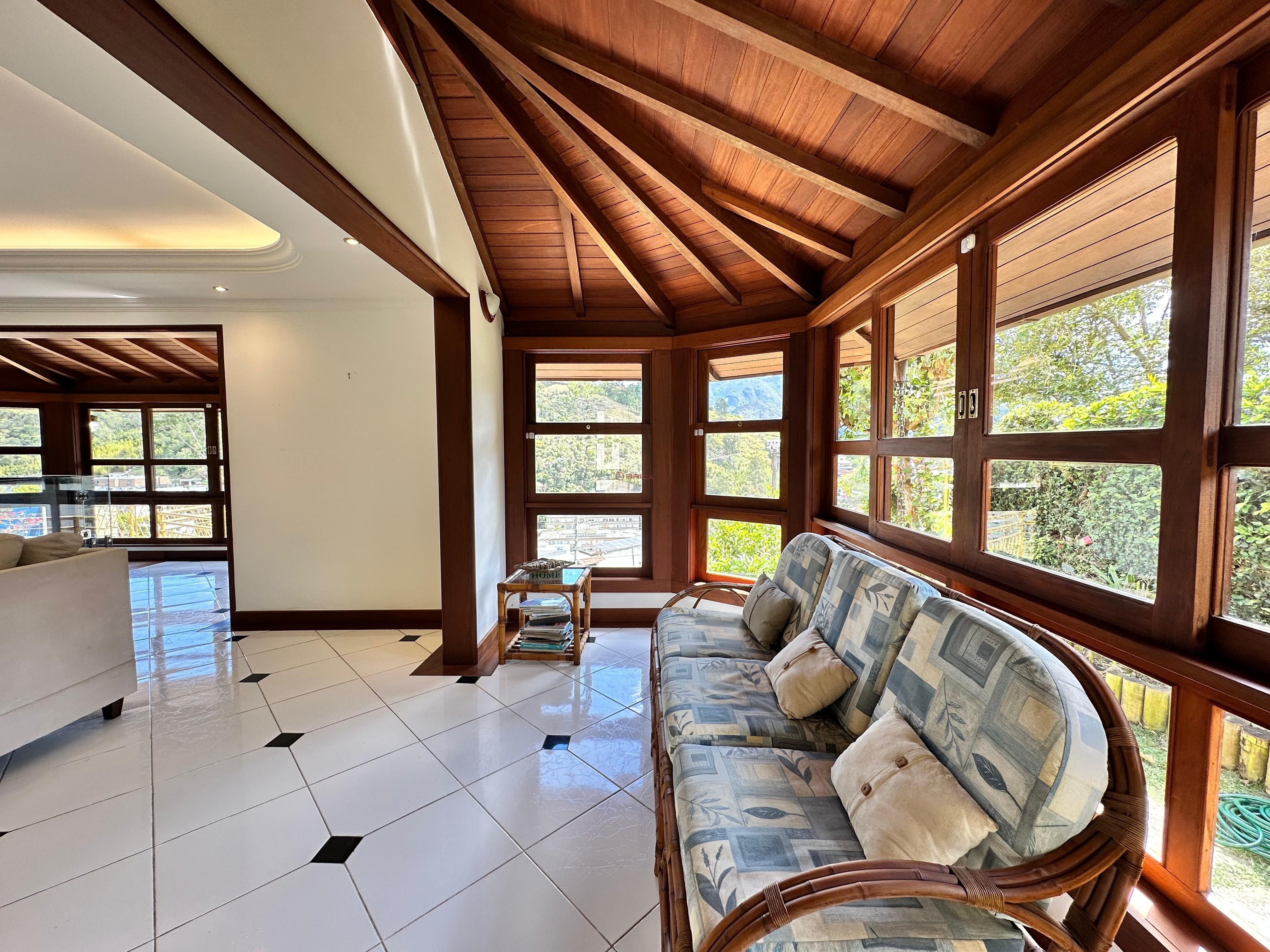 Casa para Alugar  à venda em Parque São Luiz, Teresópolis - RJ - Foto 32