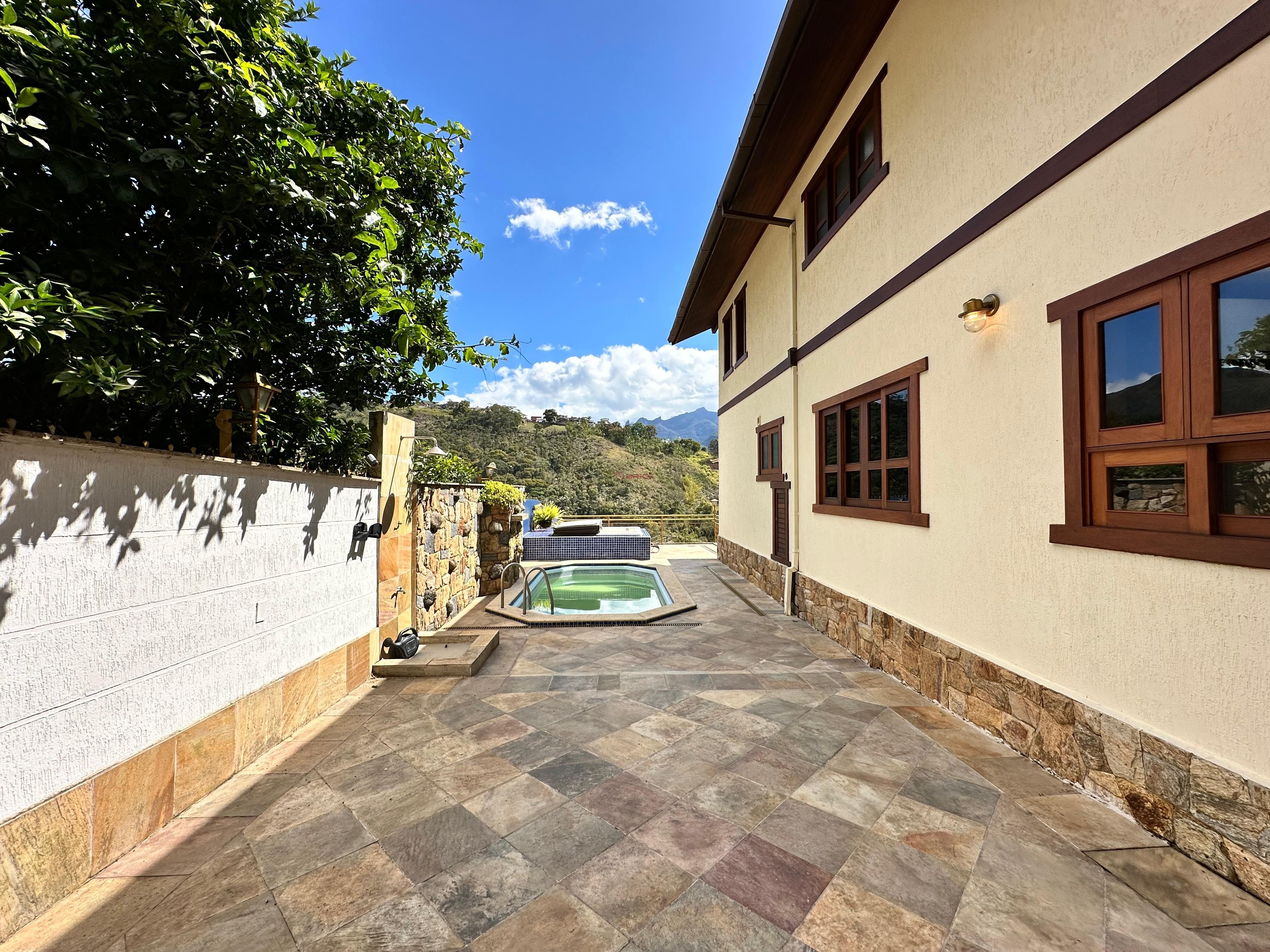 Casa para Alugar  à venda em Parque São Luiz, Teresópolis - RJ - Foto 4