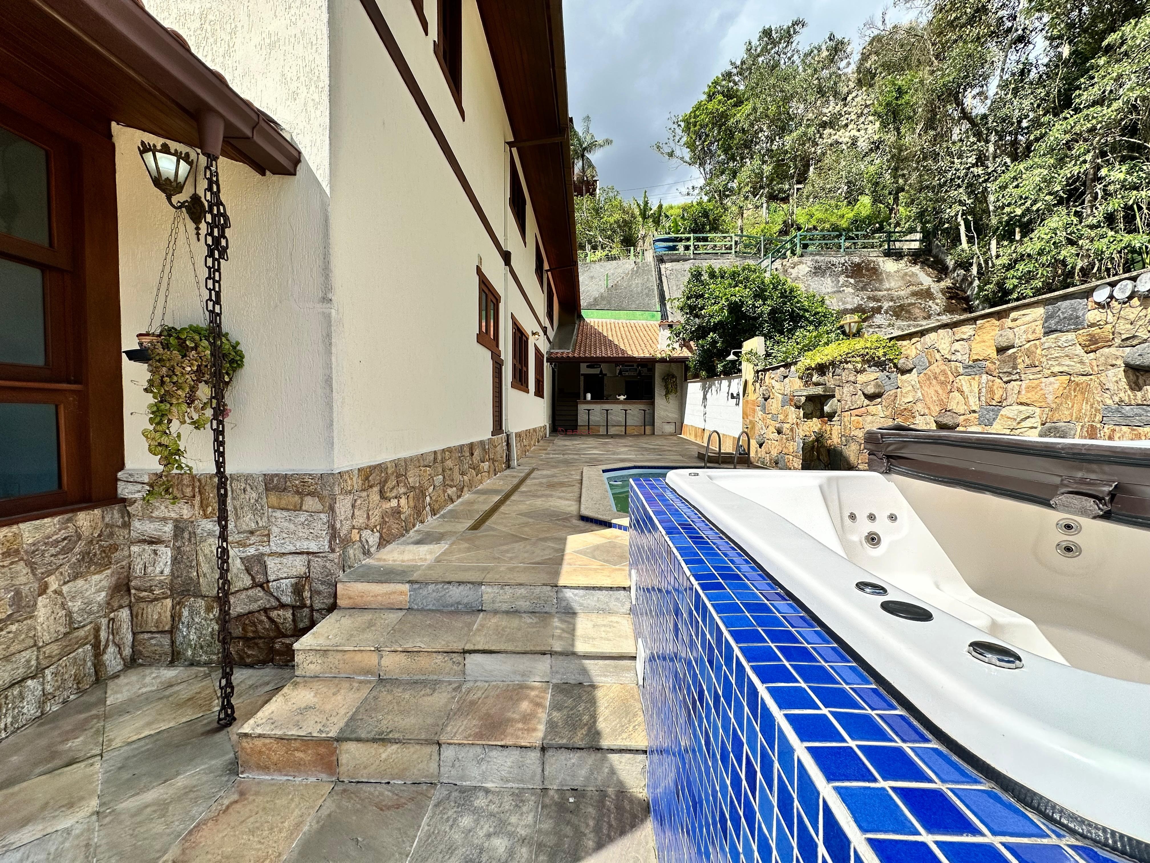 Casa para Alugar  à venda em Parque São Luiz, Teresópolis - RJ - Foto 2