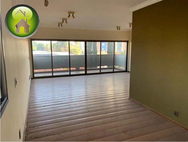 Apartamento à venda com 3 quartos, 170m² - Foto 2