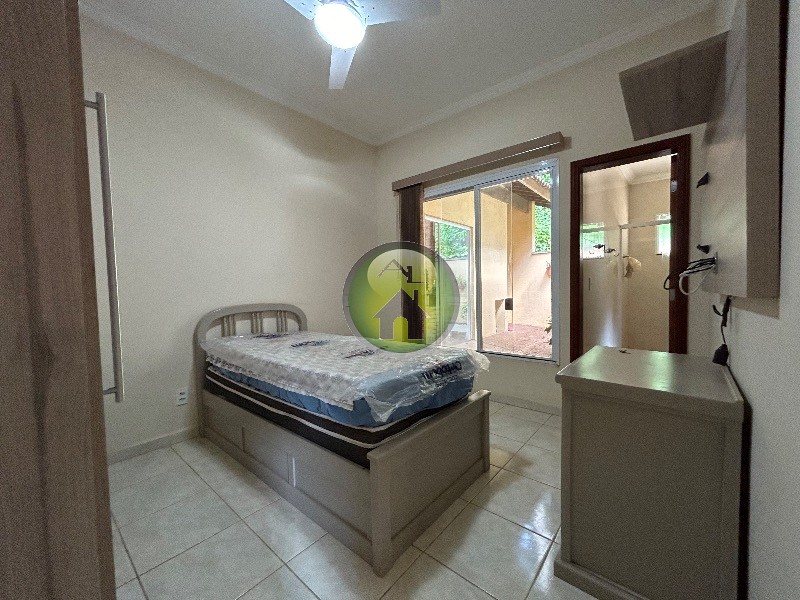 Casa de Condomínio à venda com 3 quartos, 216m² - Foto 11