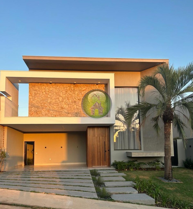 Casa de Condomínio à venda com 4 quartos, 370m² - Foto 2