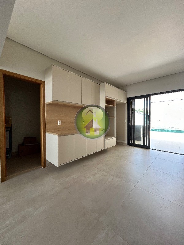 Casa de Condomínio à venda com 3 quartos, 215m² - Foto 8