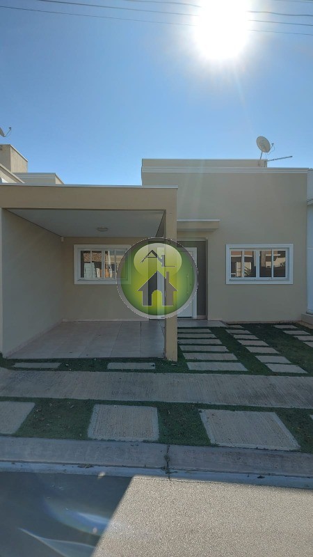 Casa de Condomínio para alugar com 3 quartos, 45m² - Foto 1