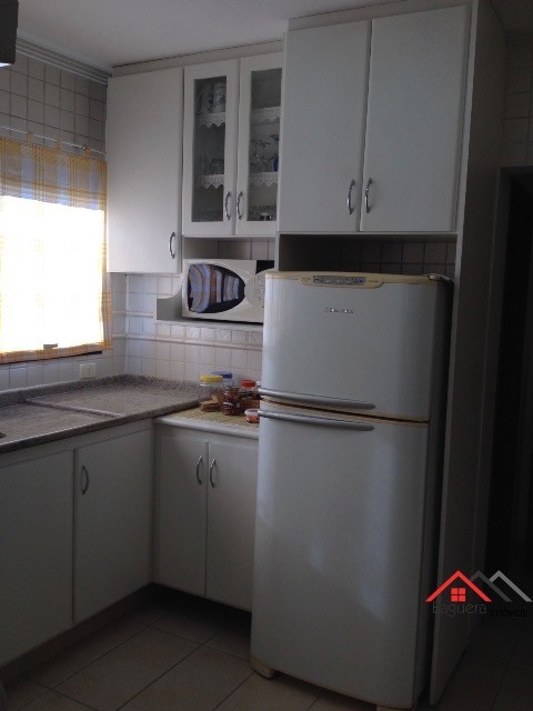 Apartamento à venda com 3 quartos, 173m² - Foto 6