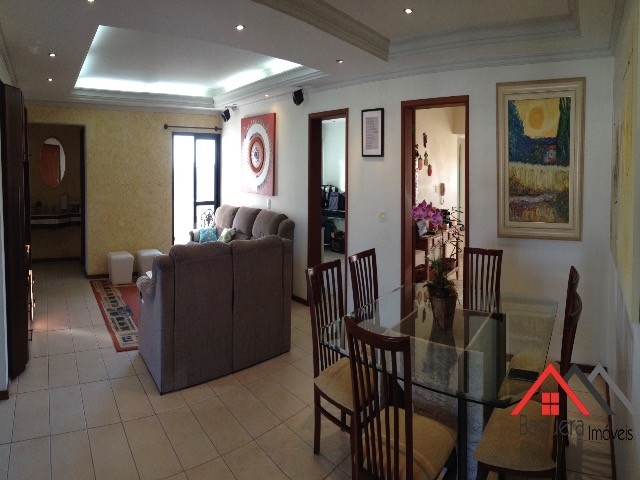 Apartamento à venda com 3 quartos, 173m² - Foto 2