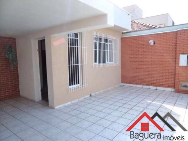 Casa à venda com 4 quartos, 151m² - Foto 1