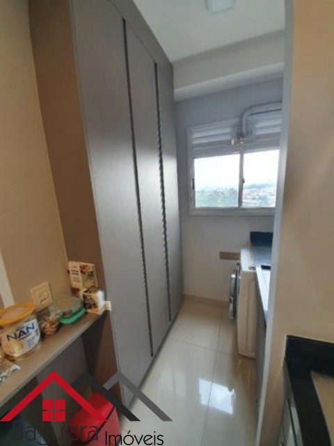 Apartamento à venda com 2 quartos, 72m² - Foto 11