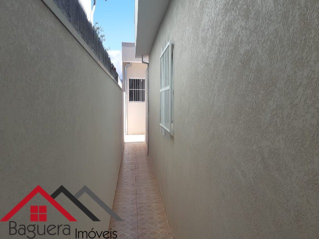 Casa à venda com 3 quartos, 210m² - Foto 14