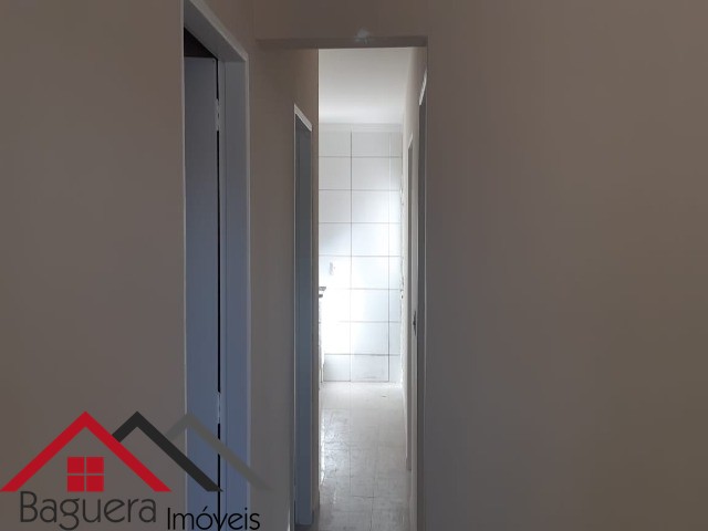 Casa à venda com 3 quartos, 210m² - Foto 9