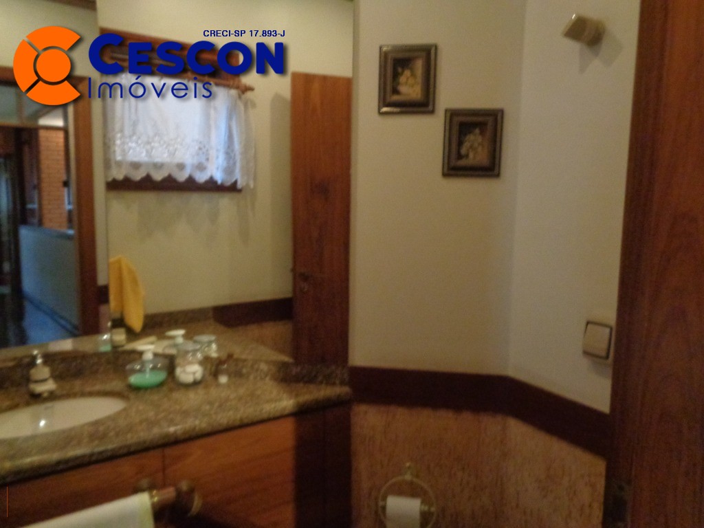 Casa de Condomínio para alugar com 4 quartos, 400m² - Foto 3