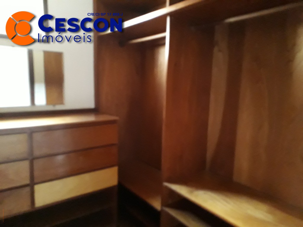 Casa de Condomínio para alugar com 4 quartos, 500m² - Foto 9