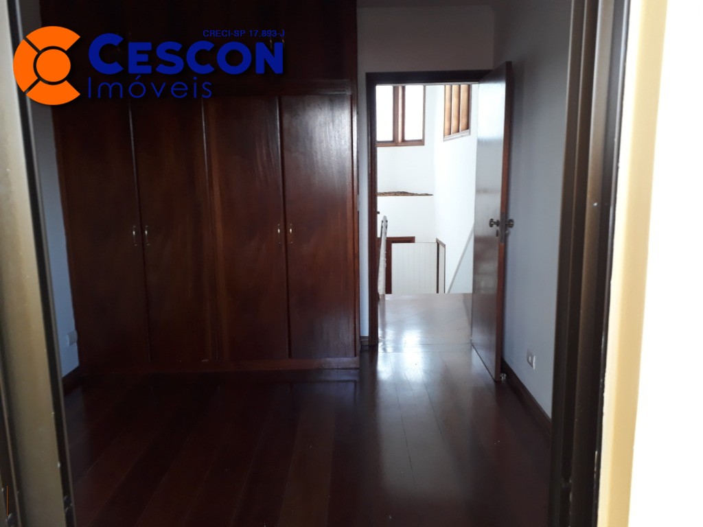 Casa de Condomínio para alugar com 4 quartos, 500m² - Foto 14