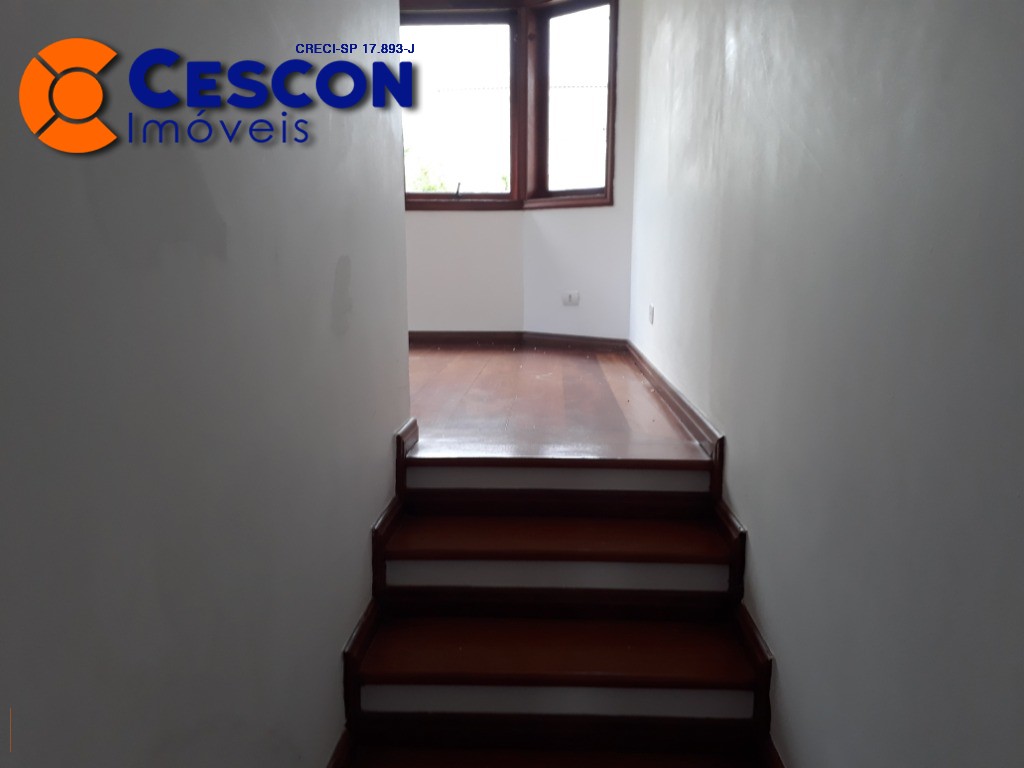 Casa de Condomínio para alugar com 4 quartos, 500m² - Foto 15