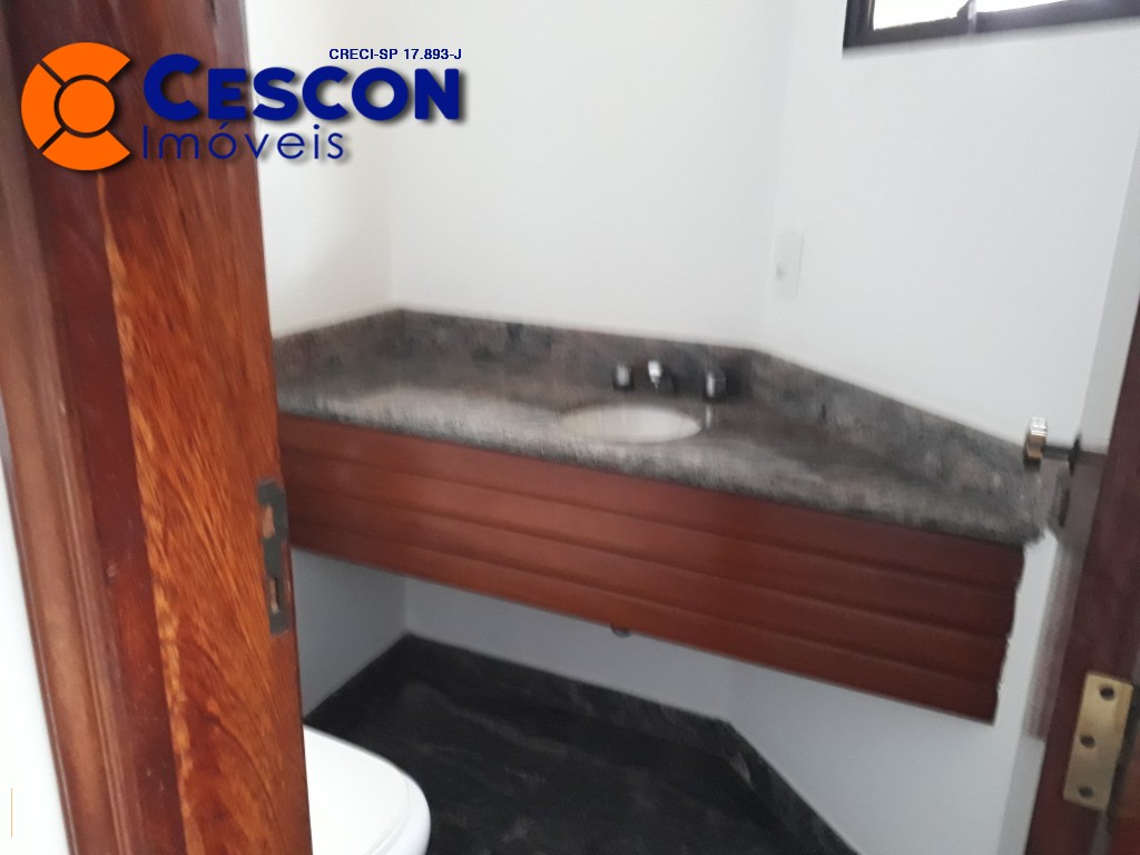 Casa de Condomínio para alugar com 4 quartos, 500m² - Foto 19