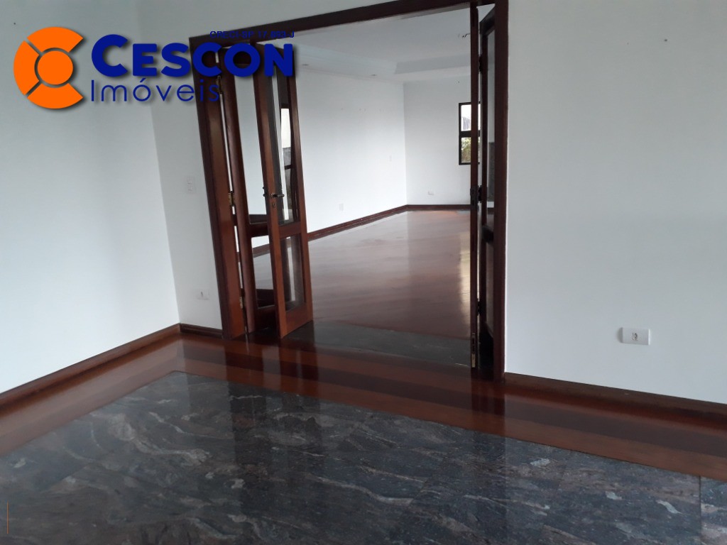 Casa de Condomínio para alugar com 4 quartos, 500m² - Foto 27