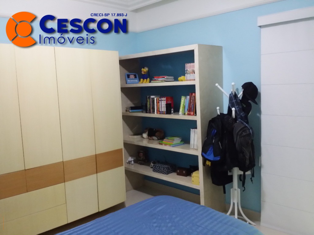 Casa de Condomínio à venda com 4 quartos, 450m² - Foto 17