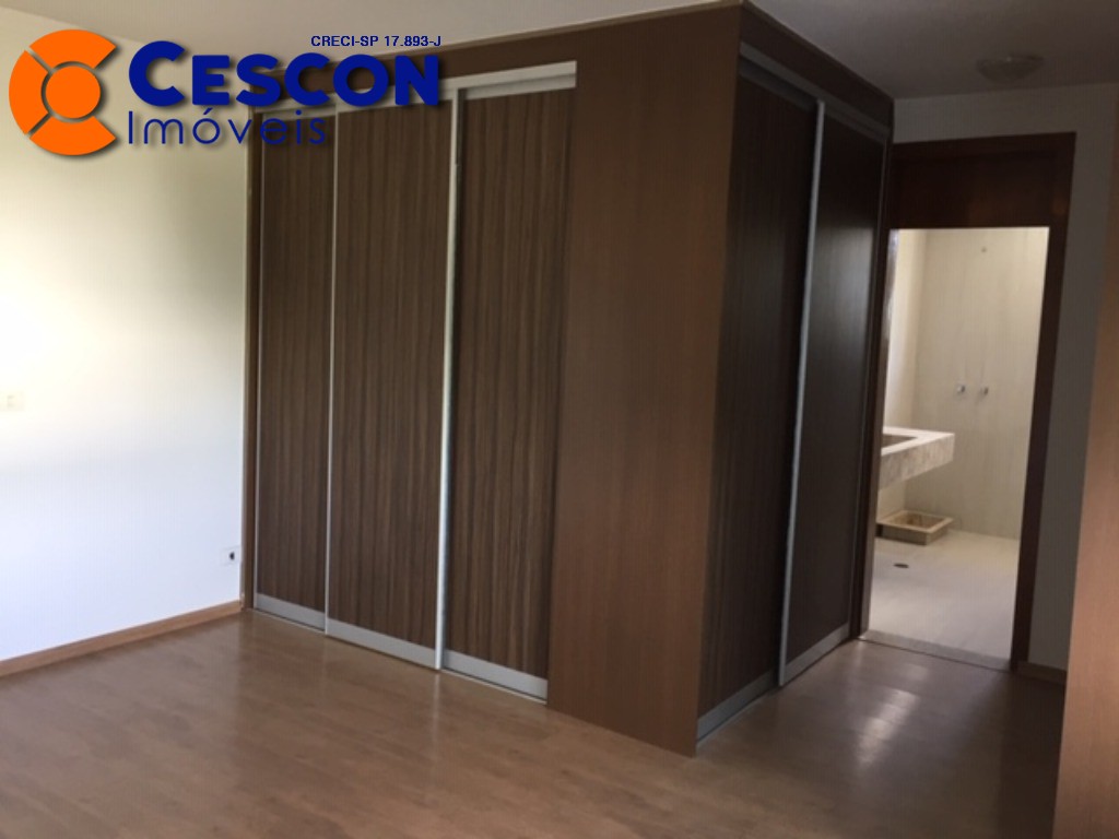 Casa de Condomínio para alugar com 4 quartos, 500m² - Foto 25