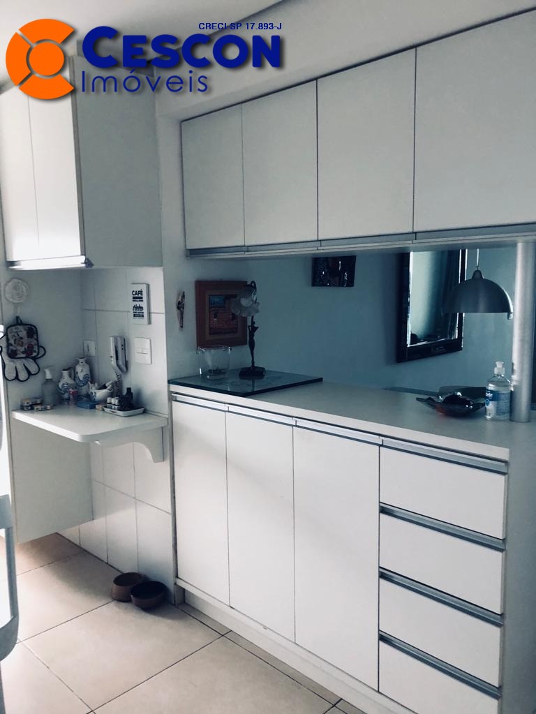 Apartamento à venda com 2 quartos, 70m² - Foto 5