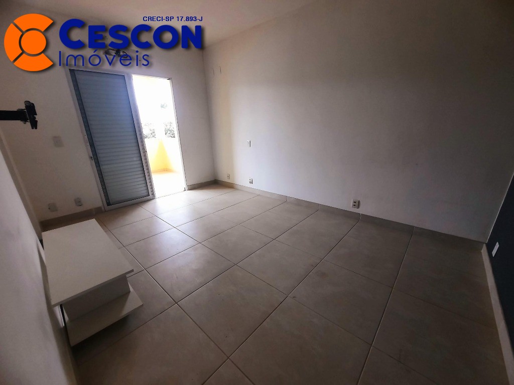 Casa de Condomínio para alugar com 4 quartos, 300m² - Foto 25