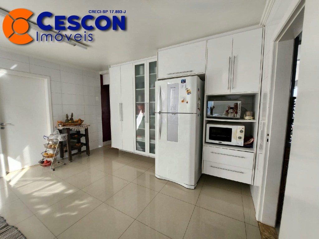 Casa de Condomínio à venda com 4 quartos, 422m² - Foto 18