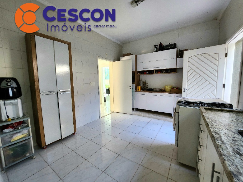 Casa de Condomínio à venda com 3 quartos, 340m² - Foto 12