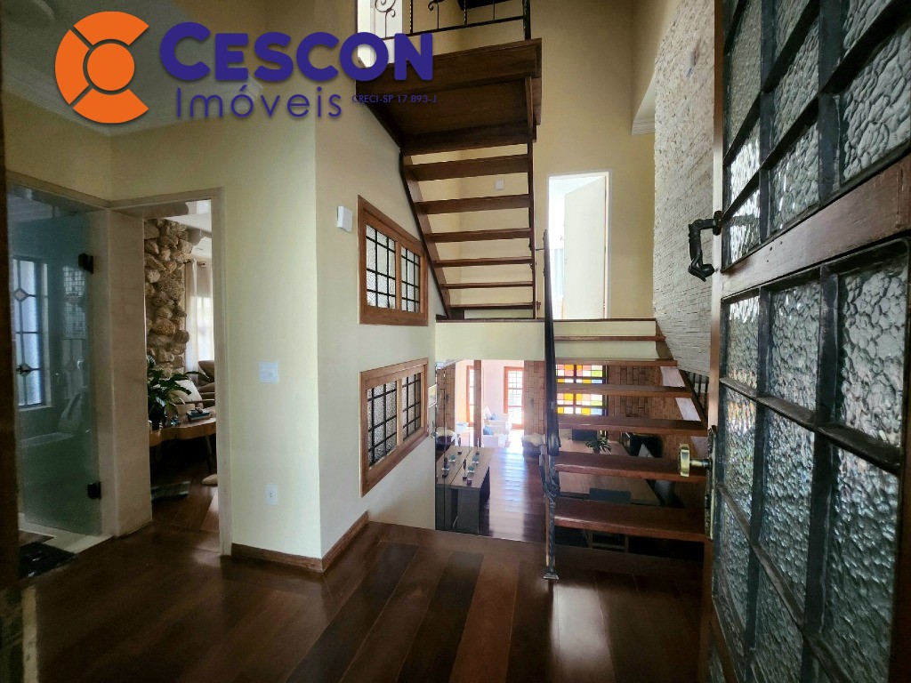 Casa de Condomínio à venda com 5 quartos, 390m² - Foto 4