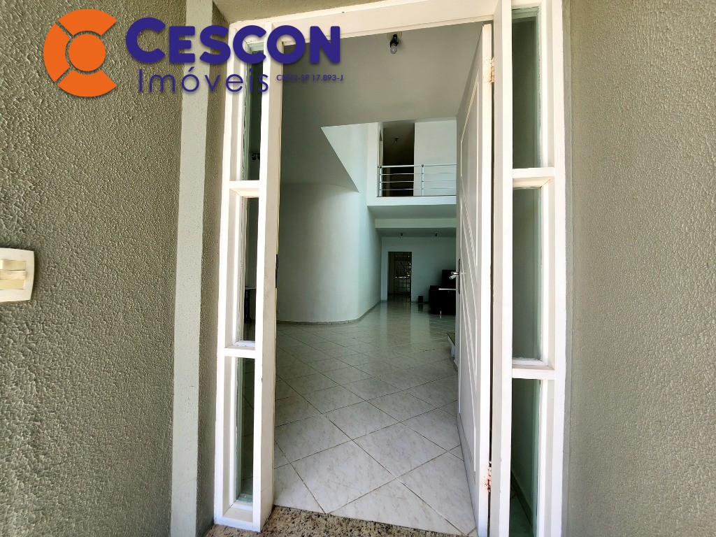 Casa de Condomínio à venda com 3 quartos, 340m² - Foto 3