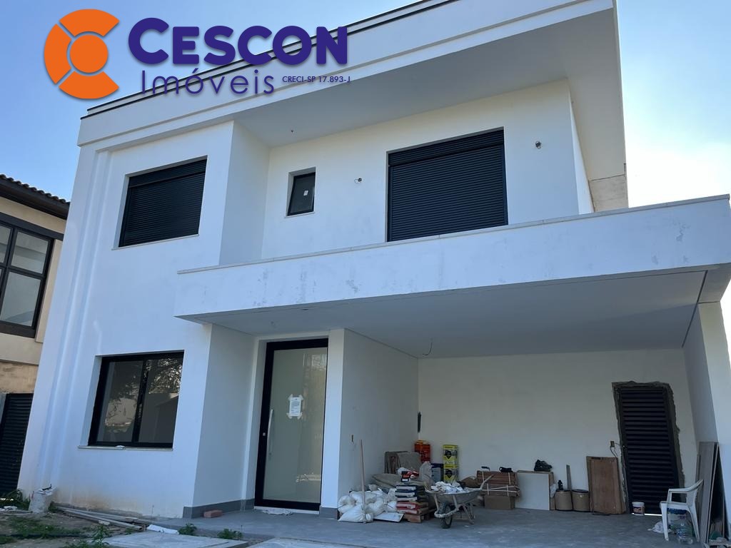 Casa de Condomínio à venda com 4 quartos, 330m² - Foto 2