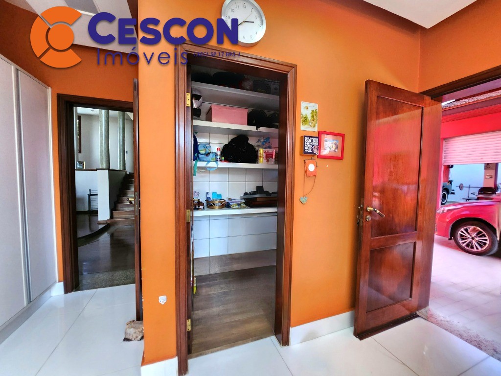 Casa de Condomínio à venda com 4 quartos, 600m² - Foto 56