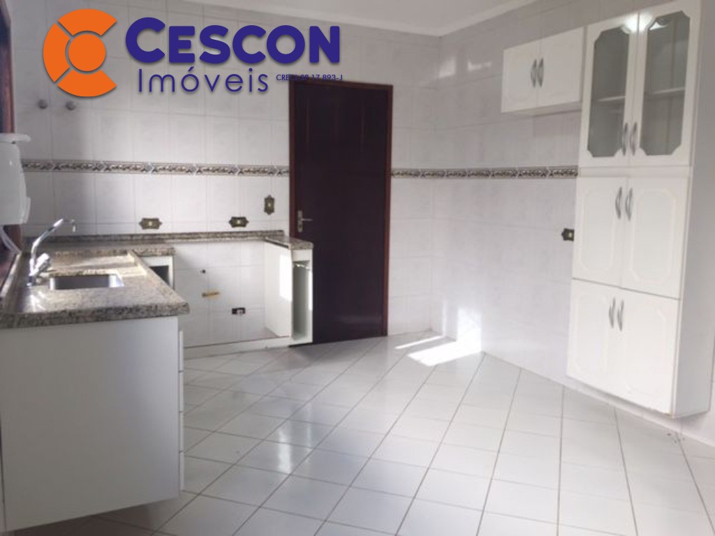 Casa de Condomínio à venda com 3 quartos, 318m² - Foto 5