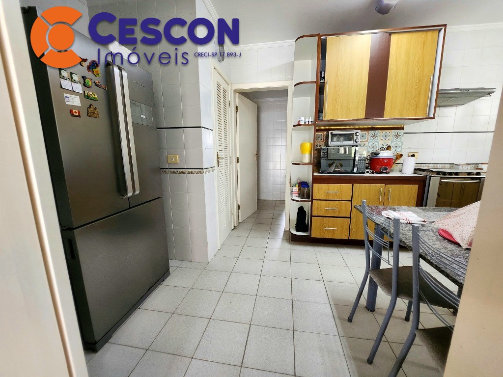 Casa de Condomínio à venda com 4 quartos, 253m² - Foto 18