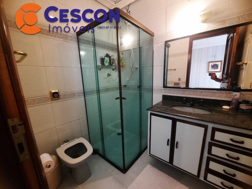 Casa de Condomínio para alugar com 3 quartos, 260m² - Foto 30