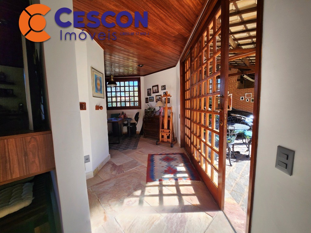 Casa de Condomínio à venda com 3 quartos, 331m² - Foto 12