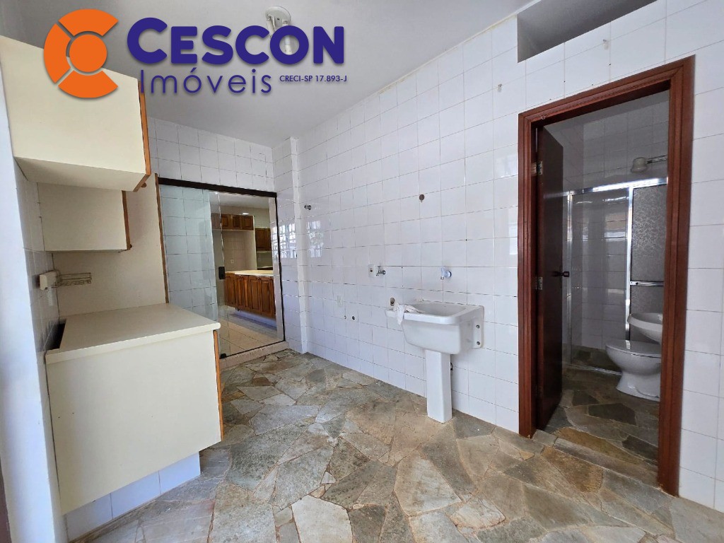 Casa de Condomínio à venda com 3 quartos, 381m² - Foto 31