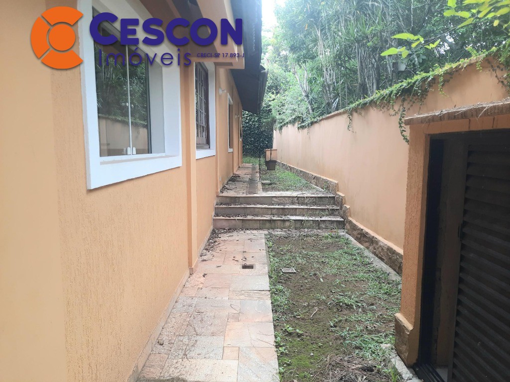 Casa de Condomínio à venda com 3 quartos, 330m² - Foto 2