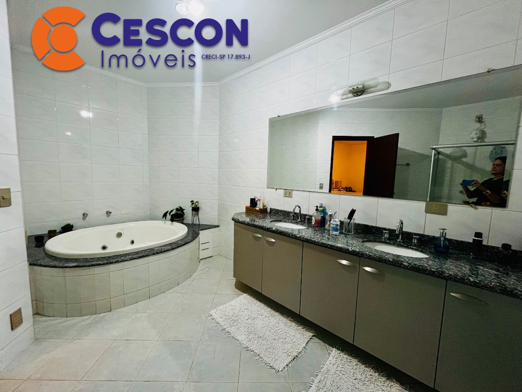 Casa de Condomínio à venda com 4 quartos, 355m² - Foto 25