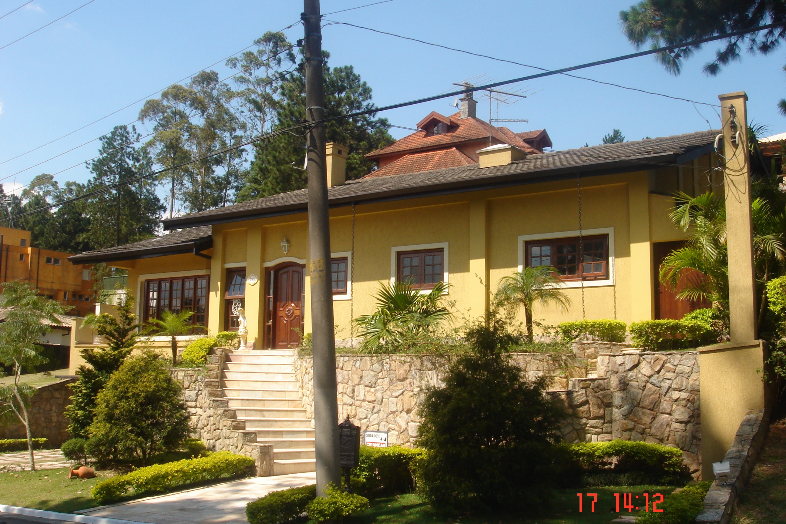 Casa de Condomínio à venda com 3 quartos, 330m² - Foto 1