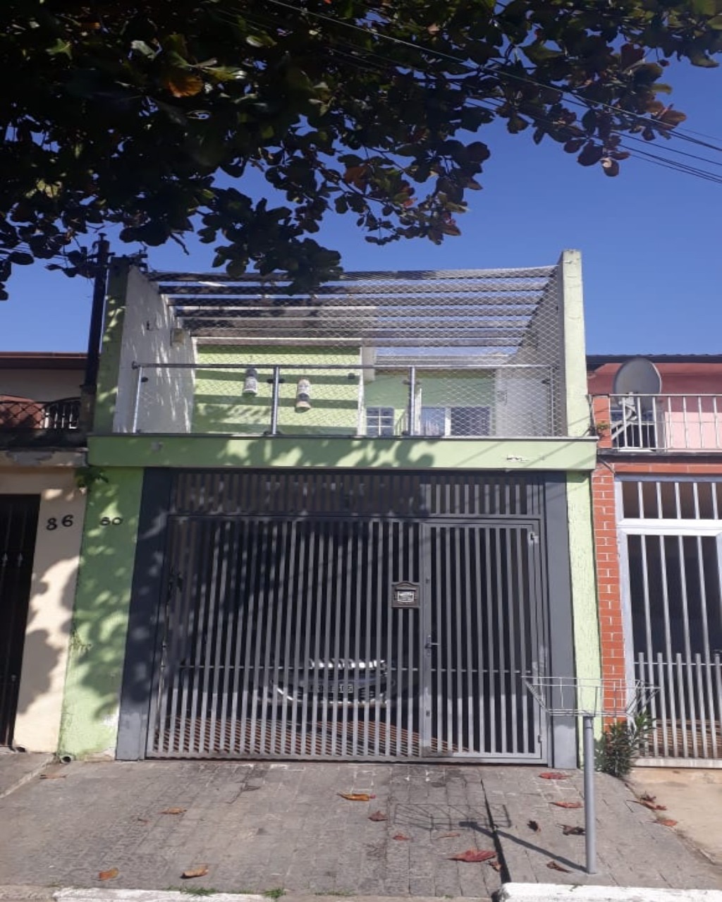 Sobrado Para Venda em Presidente Altino ao lado da estação de trem