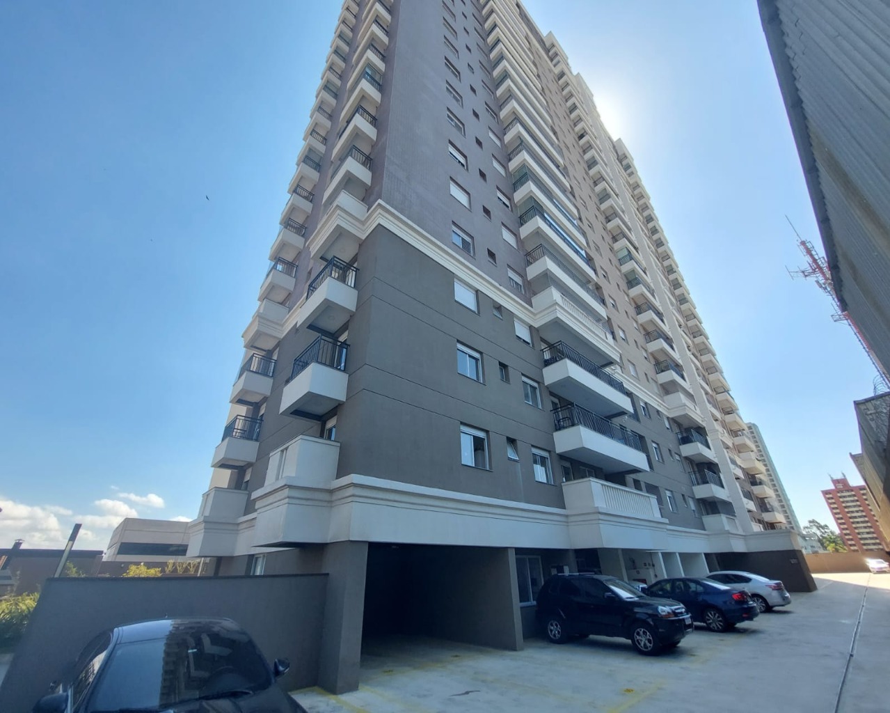 Apartamento com 4 Quartos para alugar, 109m - Centro Comercial Jubran - Barueri/SP!