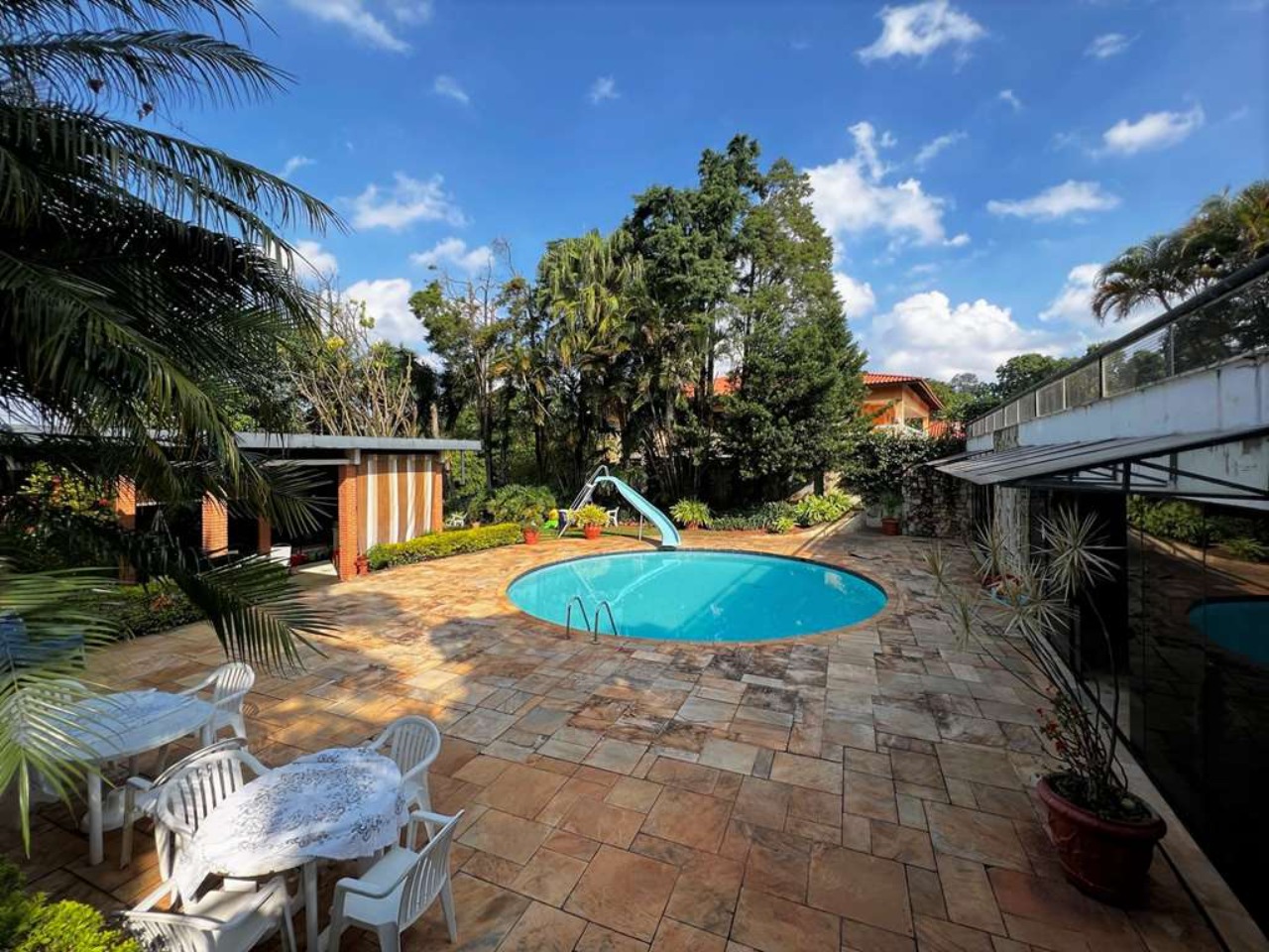 Casa para venda em Cotia ao lado da Raposo Tavares e Rodoanel