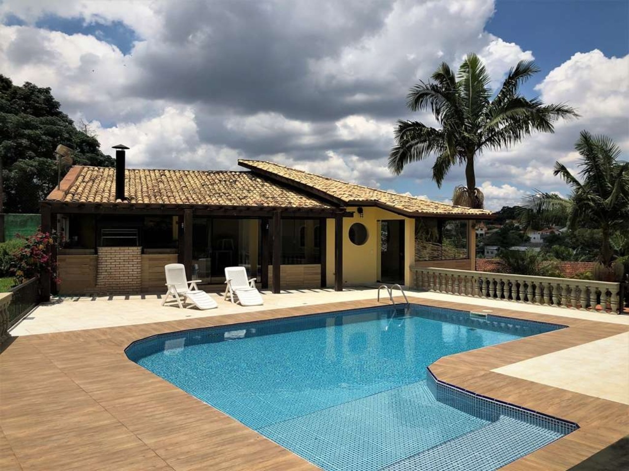 Conquiste lar dos sonhos; Casa espaçosa e confortável à venda; condomínio Passargada com piscina gourmet e campinho para sua família desfrutar, VISITE