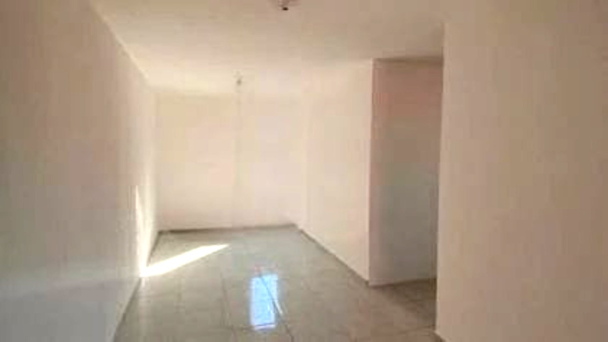 VIVA BEM EM COHAB II - Apartamento com 2 quartos, sala ampla e vaga de garagem