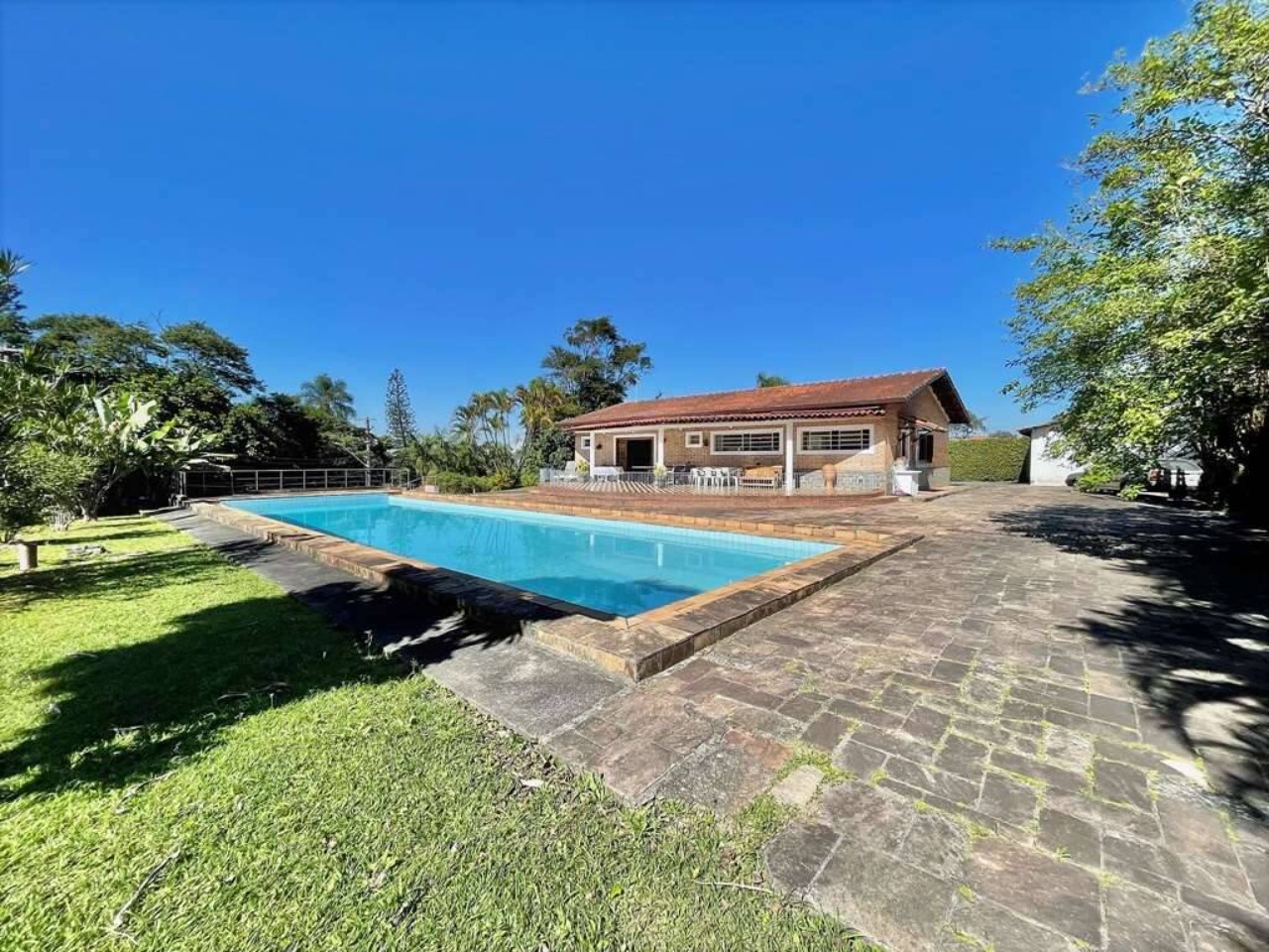 LUXO E CONFORTO! Casa À VENDA; térrea com vista panorâmica; jardim piscina; condomínio premium; OPORTUNIDADE UNICA; VENHA CONFERIR.