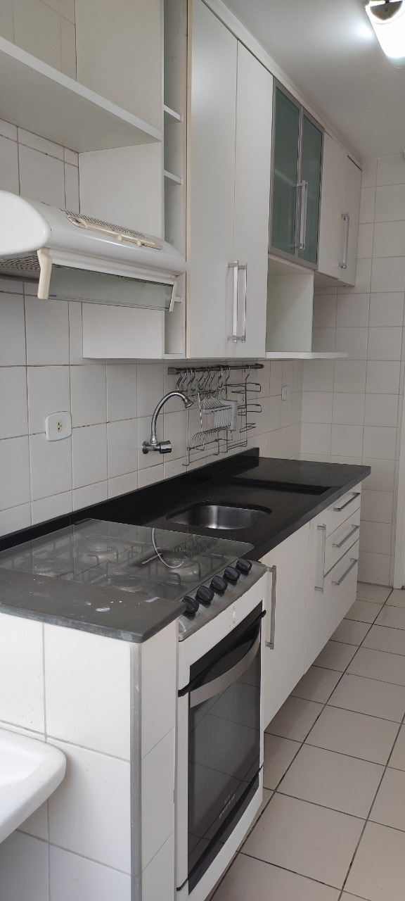 Vendo apartamento 2 dorms com vaga no Bussocaba