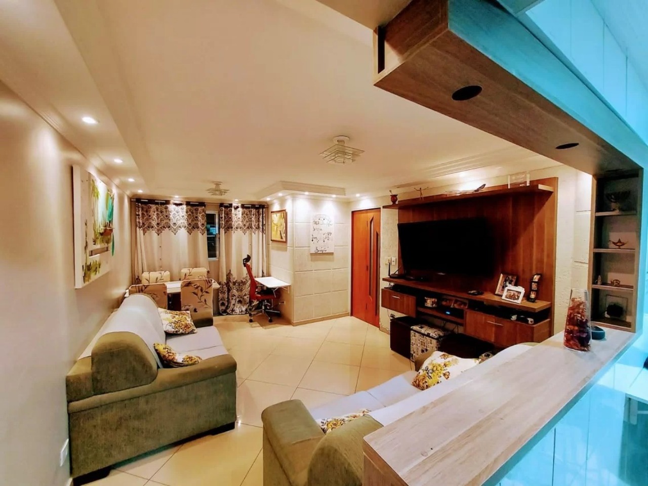 APARTAMENTO À VENDA; EM OSASCO - BANDEIRAS OSASC PRÓXIMO A ESCOLA TARSILA DO AMARAL; E PONTO FINAL DO VELOS; 2 DORMITÓRIOS 1 VAGA 55m².