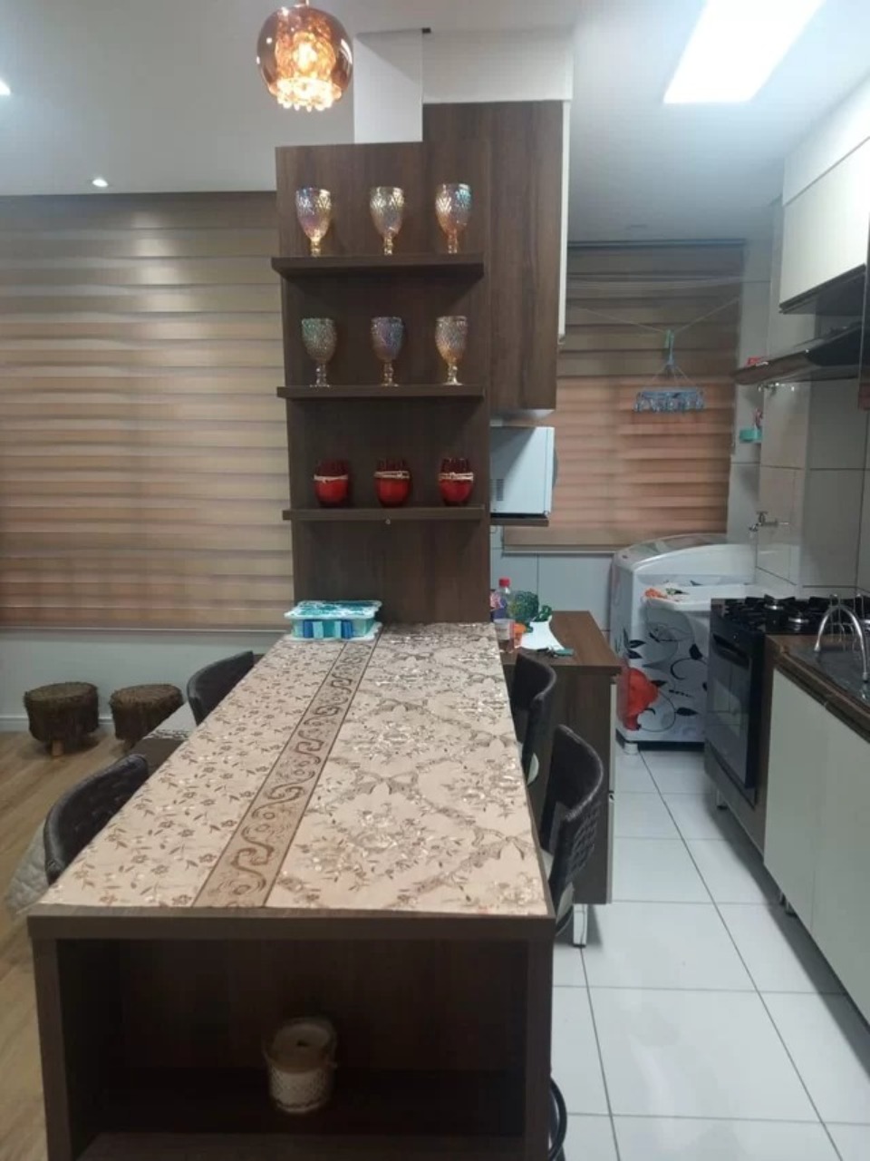 APARTAMENTO À VENDA, 2 DORMITÓRIOS, COZINHA REPLETA EM ARMÁRIOS, LAVANDERIA PLANEJADA, TRES MONTANHAS OSASCOVENHA CONFERIR.