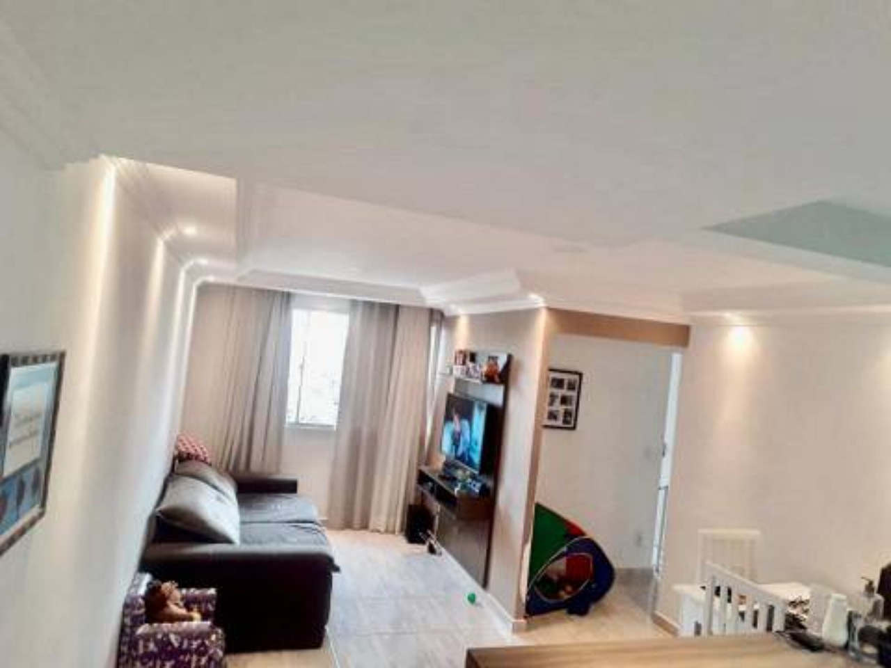 APARTAMENTO À VENDA; 2 DORMITÓRIOS; EM BANDEIRAS OSASCO; DIVERSOS COMERCIOS; ESCOLAS UBS; VENHA CONFERIR; R$ 235.000,00