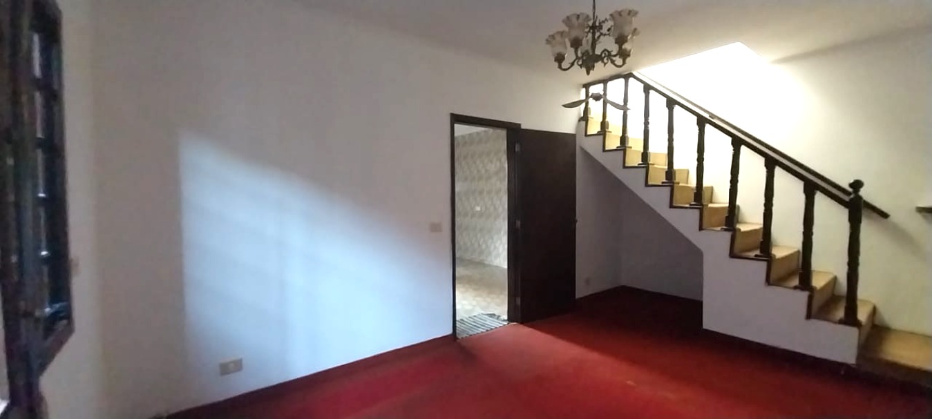 Aluguel de Casa em Presidente Altino, Osasco: 3 Quartos, 1 Suíte e 1 Vaga de garagem!